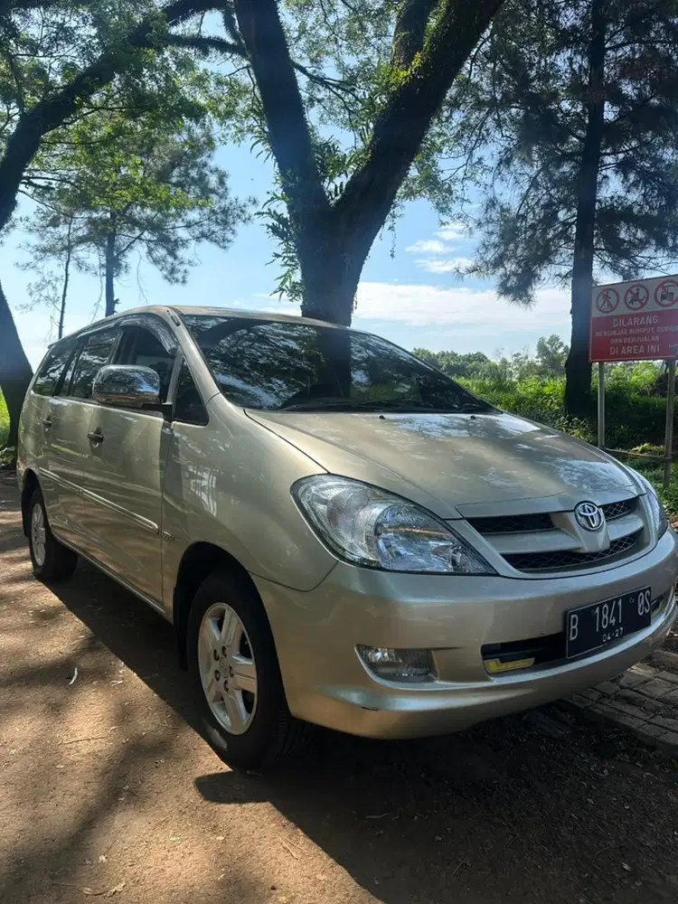 Toyota Kijang Innova 2007 Bensin