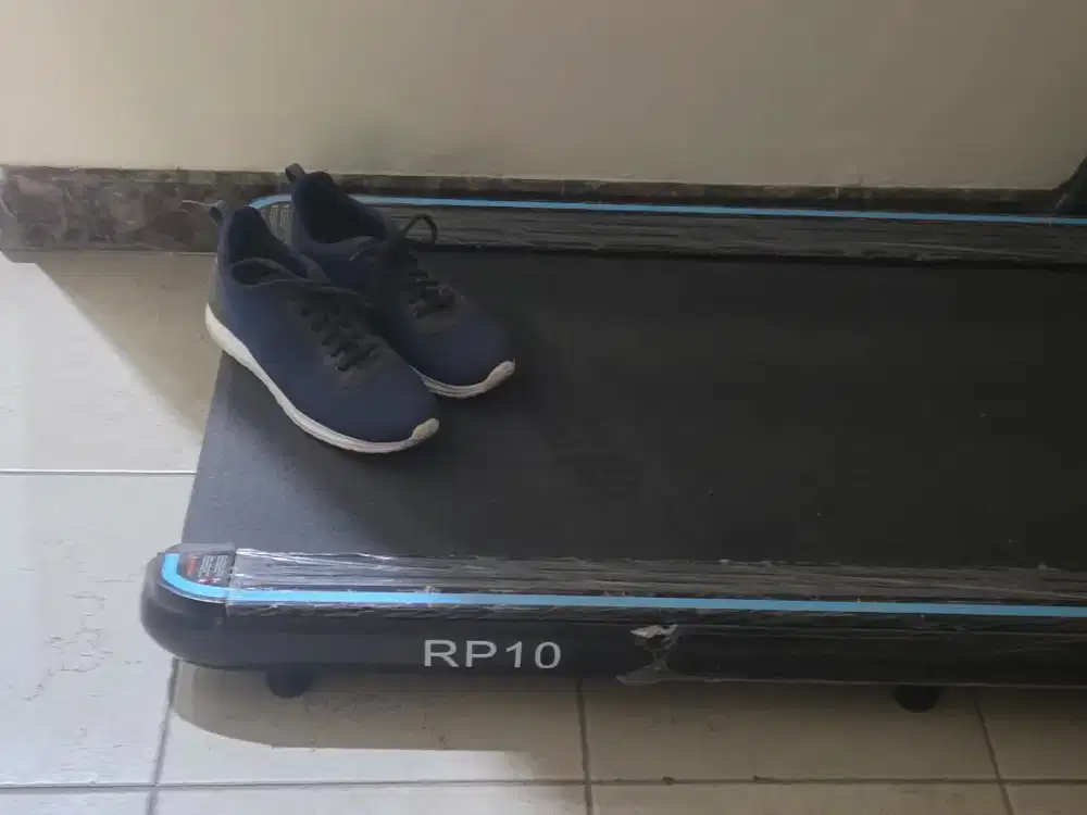 Jual treadmill praktis ukuran simple untuk berat maksimal 100 kg