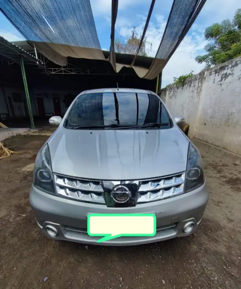 Nissan Grand Livina XV 1.5 AT 2011 Matic
