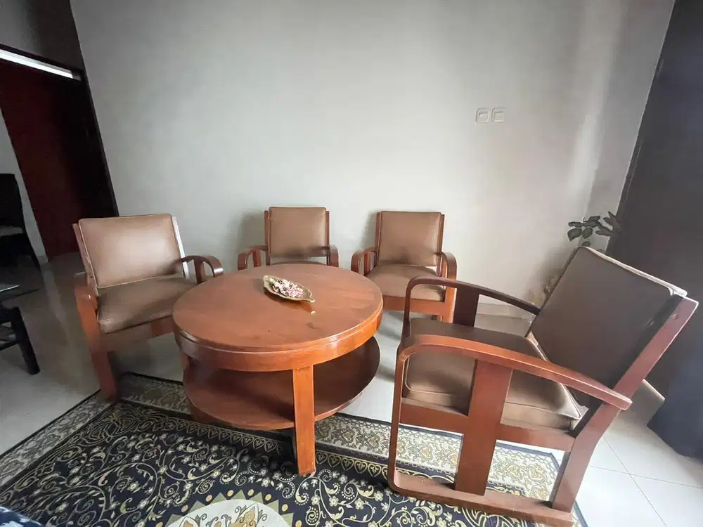 Kursi Jati Asli / Tua