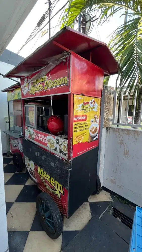 Rombong bekas jualan makanan