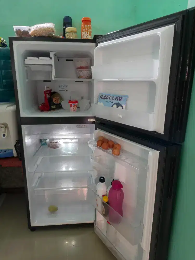 Kulkas 2 Pintu Merk Sharp