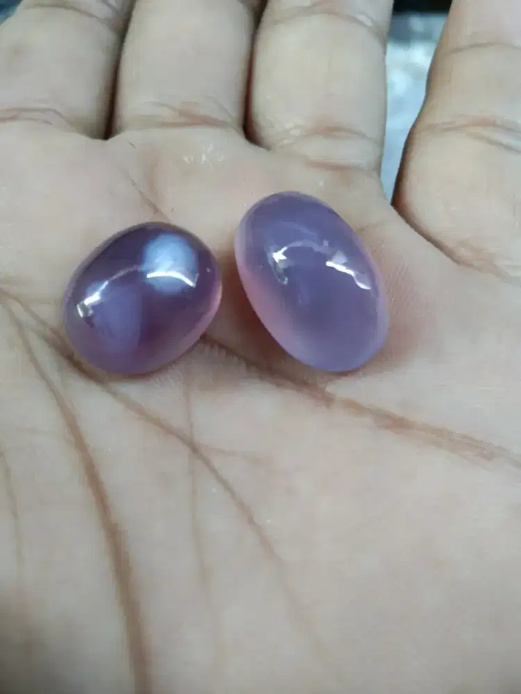 Batu Kecubung Lavender dim besar