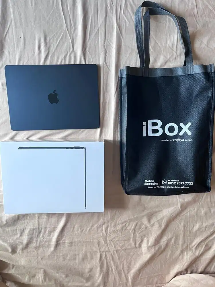 Macbook Air M2 13 inch (8/256GB)