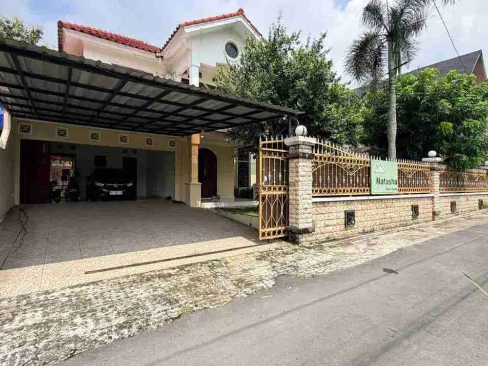 GUEST HOUSE 2 LANTAI FULL FURNISHED DENGAN TANAH LUAS DI LOKASI PREMIUM CONDONG CATUR