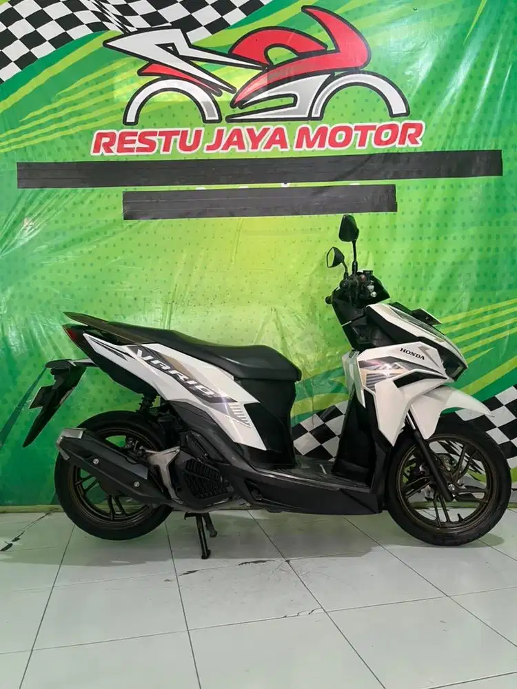 Vario 125 cbs iss th 2023 kredit dp 1,500