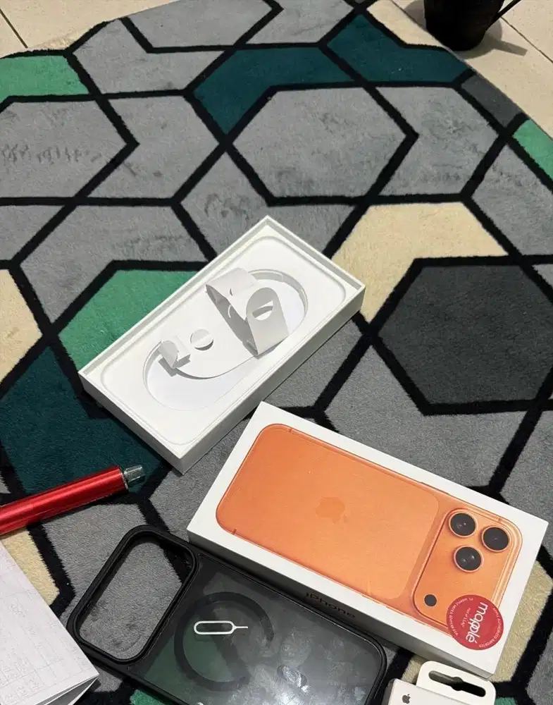 Fs 17 PM cosmic orange 256gb