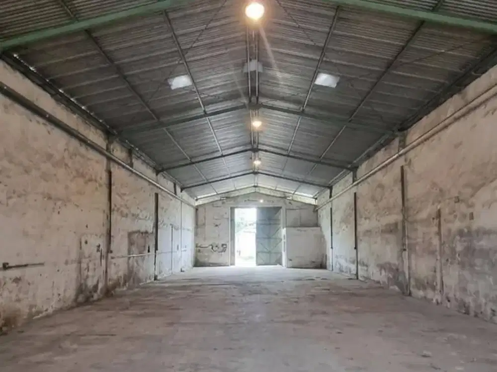 Gudang di Margomulyo Permai STRATEGIS, NEGO