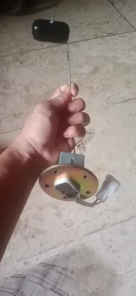 Fuel Tank Gauge / Pelampung Toyota Kijang 97 Bensin