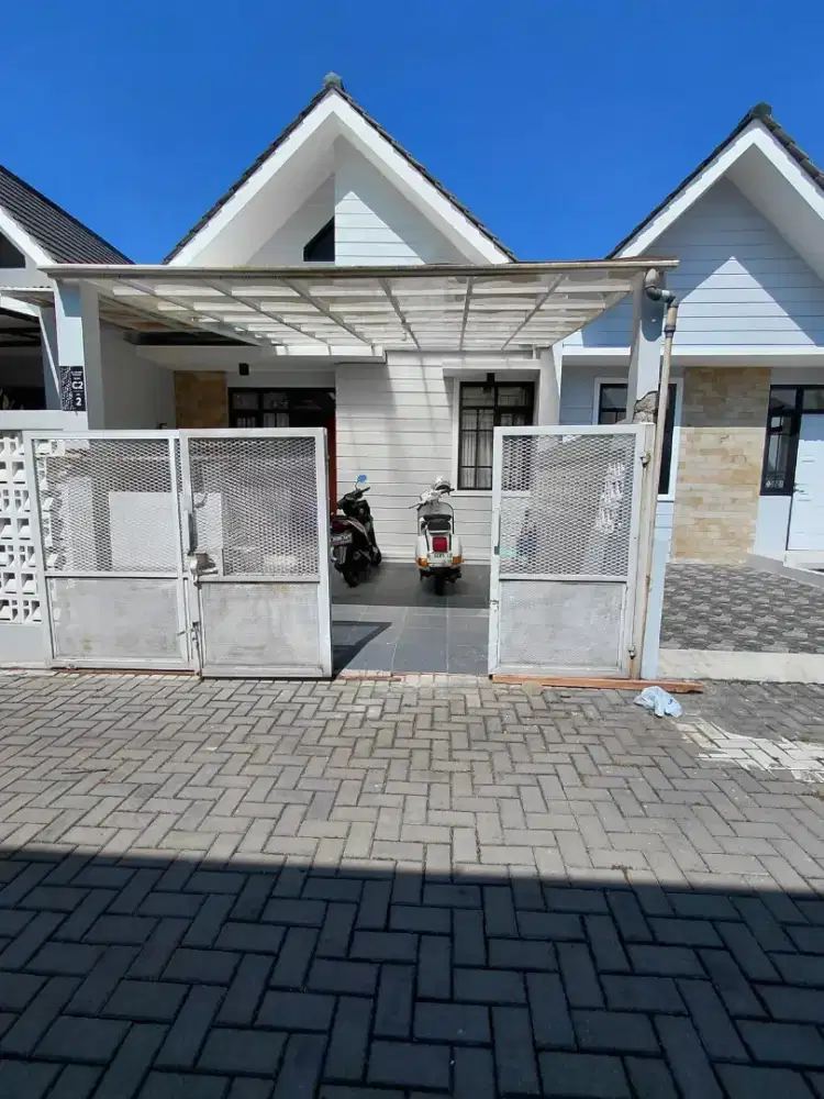 Siap huni rumah di Komplek Barian Hills Padaasih cimahi