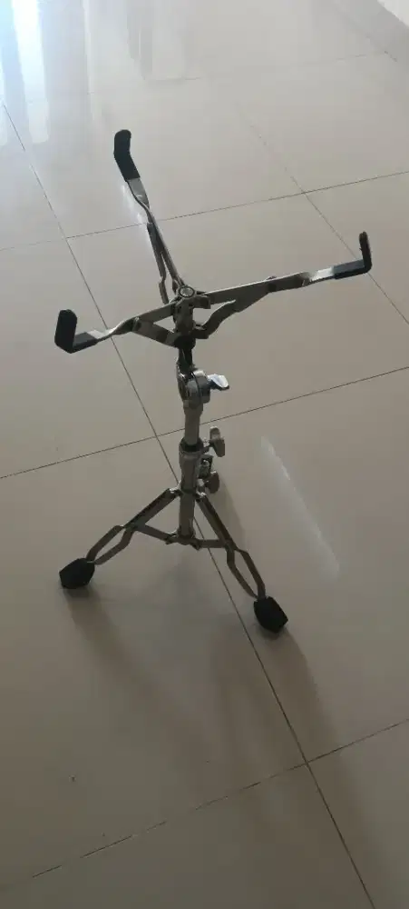 Stand snare drum gibraltar