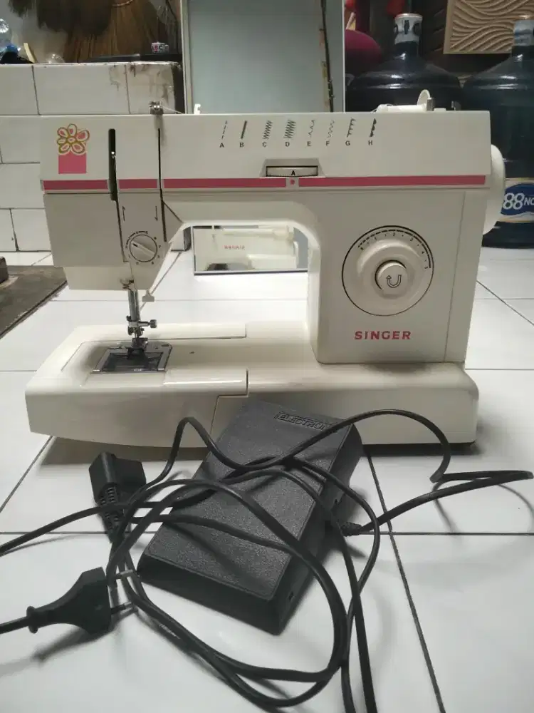 Mesin jahit singer portable Made in brazil