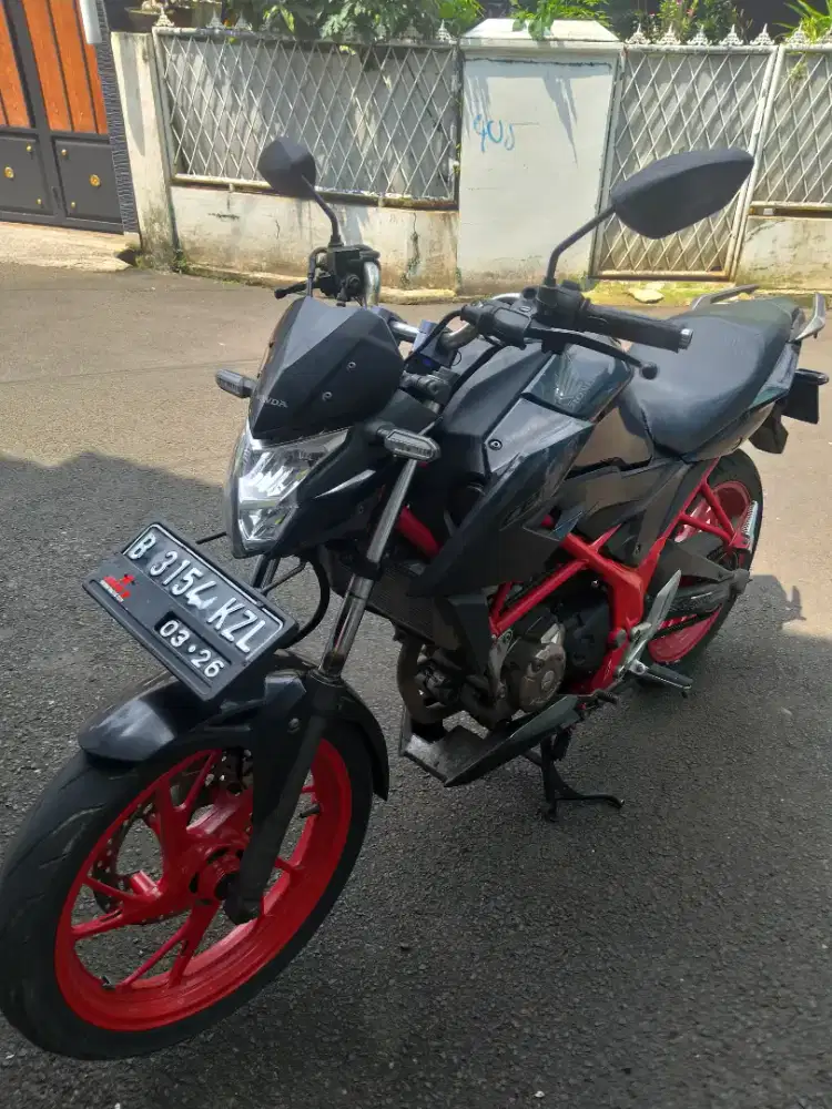 Honda CB150R 150CC