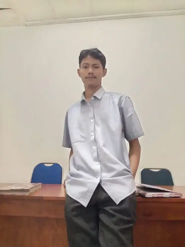 Mencari kerjaan part time dari jam 6 sore sampai jam 12-1 malam