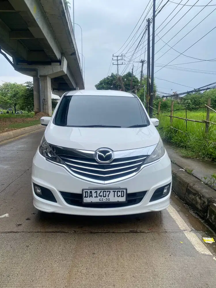 Mazda Biante SkyActive 2.0 AT