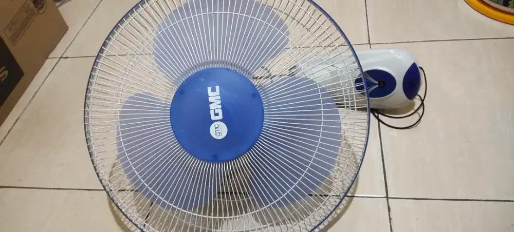 Kipas angin dinding GMC 16 inc