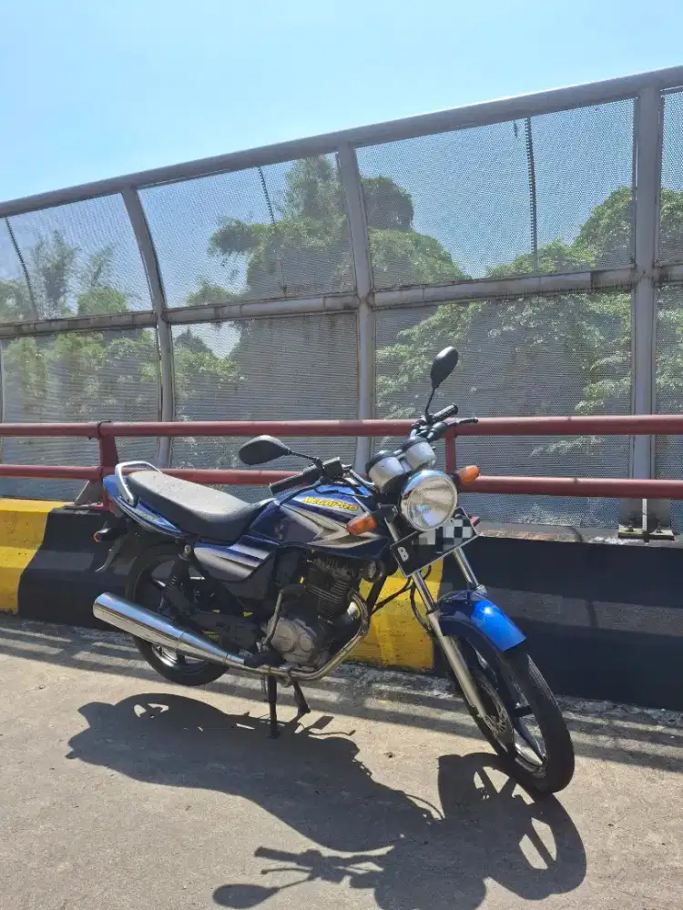 Honda Megapro Hiu Asli Biru Plat B