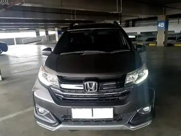 DP MURAH Honda BR-V 1.5 Prestige Bensin-AT 2020 Abu-Abu CKMWB
