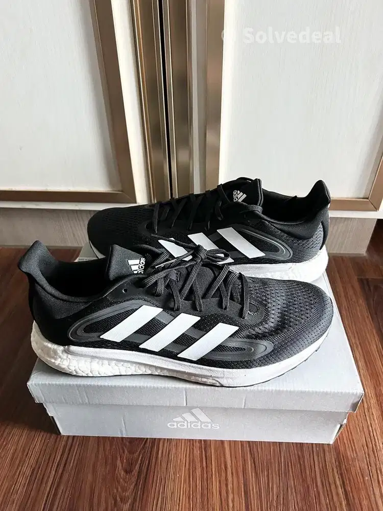 Sepatu Runing Adidas Solarglide 4 Black White — Sepatu Original Baru
