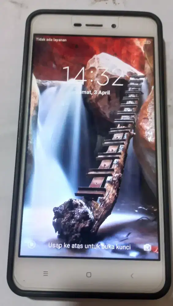 Redmi 4a ram 2 /16.  Ori.y