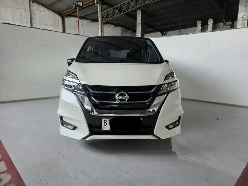 Antik Km 13rban Nissan Serena HighWay Star 2.0 AT ( Matic ) 2023 Putih