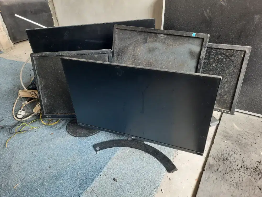 Monitor komputer second bekas 5 pcs LG Xiaomi 17 19 24 27 inch