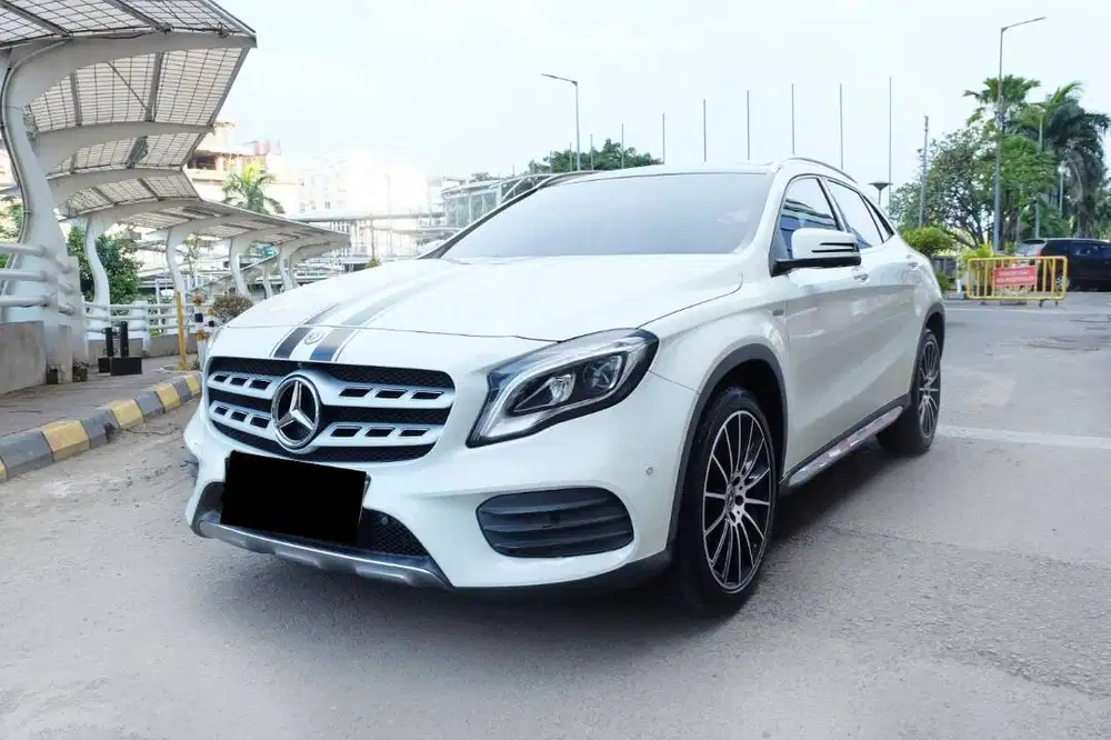 PLAT GANJIL 2018 Mercedes Benz GLA200 AMG Line Edition 50