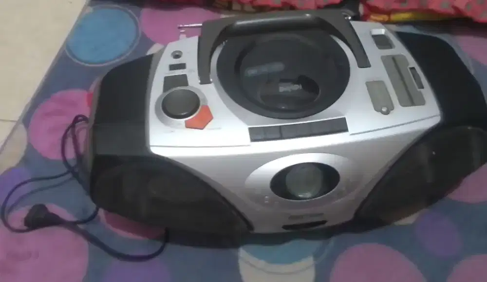 Polytron DvD Radio Cassete compo