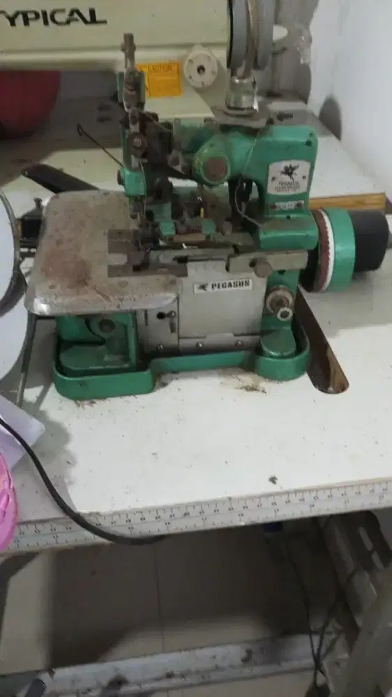 mesin jahit mrek tropikal am mesin abrsas ngk pernh d pake