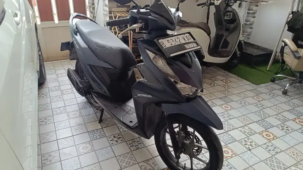DIJUAL BEAT DELUXE 2022 SUPER MULUS