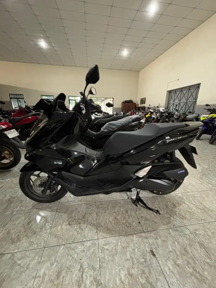 PCX HITAM 2025 TERBARU