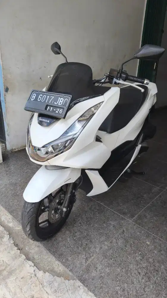 JUAL MOTOR HONDA PCX 160 2022 KM 39 RB