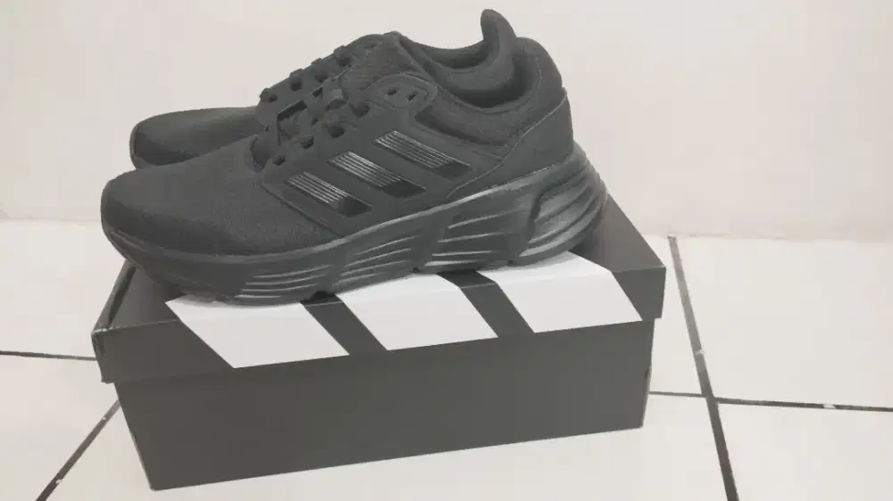 Sepatu Adidas Galaxy 6 M Original 40 2/3