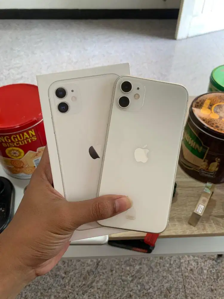 iPhone 11 White 128 Gb iBox