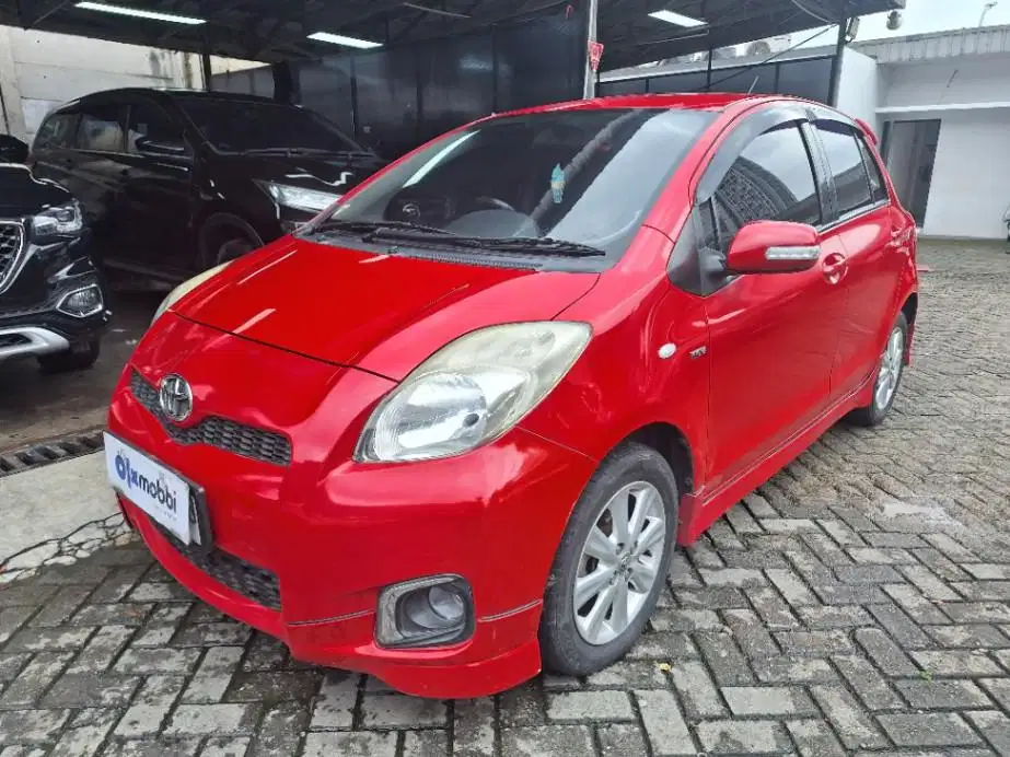 DP MURAH Toyota Yaris 1.5 E Bensin-MT 2012 Merah CBZFB