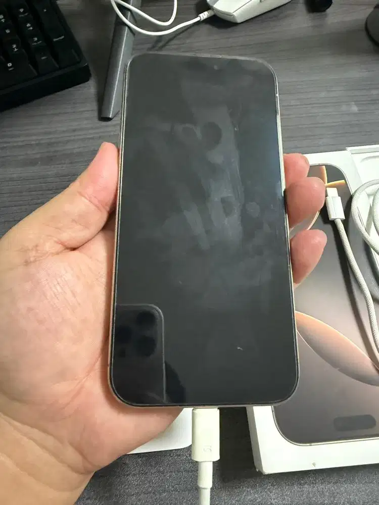 Dijual IPhone 16 pro Max 512GB