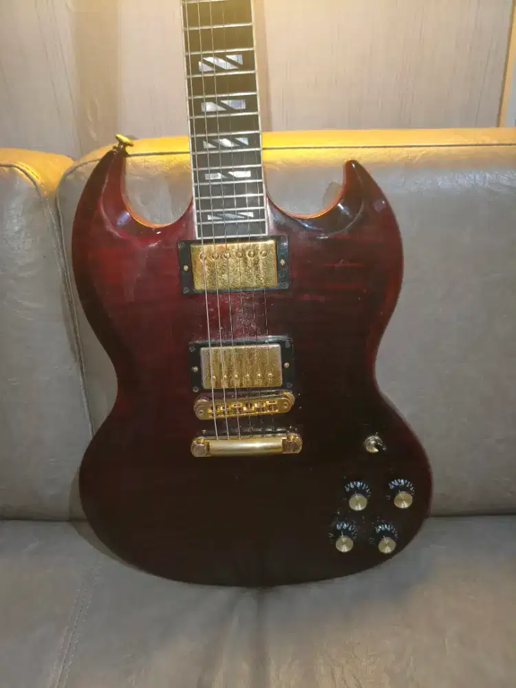 Gitar gibson SG Supreme red wine