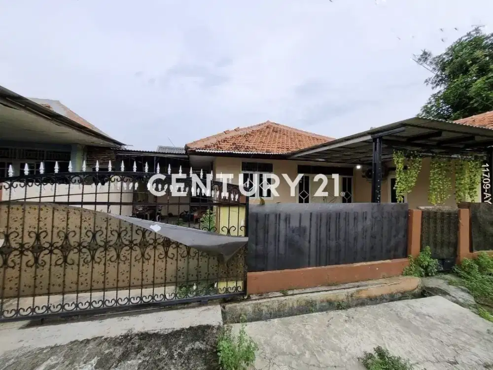 Rumah Lama Rapih Dan Terawat Di Buaran Indah Tangerang