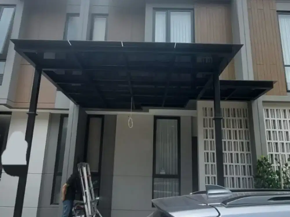 DISEWAKAN RUMAH BARU DI SUMMARECON CROWN GADING BEKASI