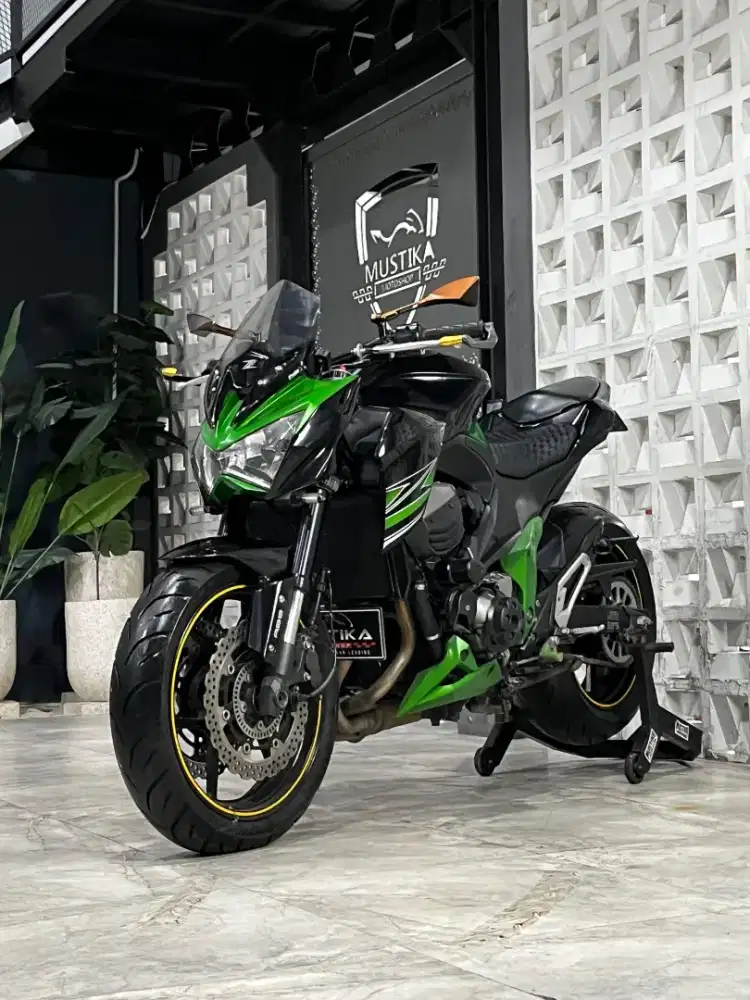 Kawasaki Z800 2014. KM 29rb. Double Parts. DANNY Mustika Motor Sulfat