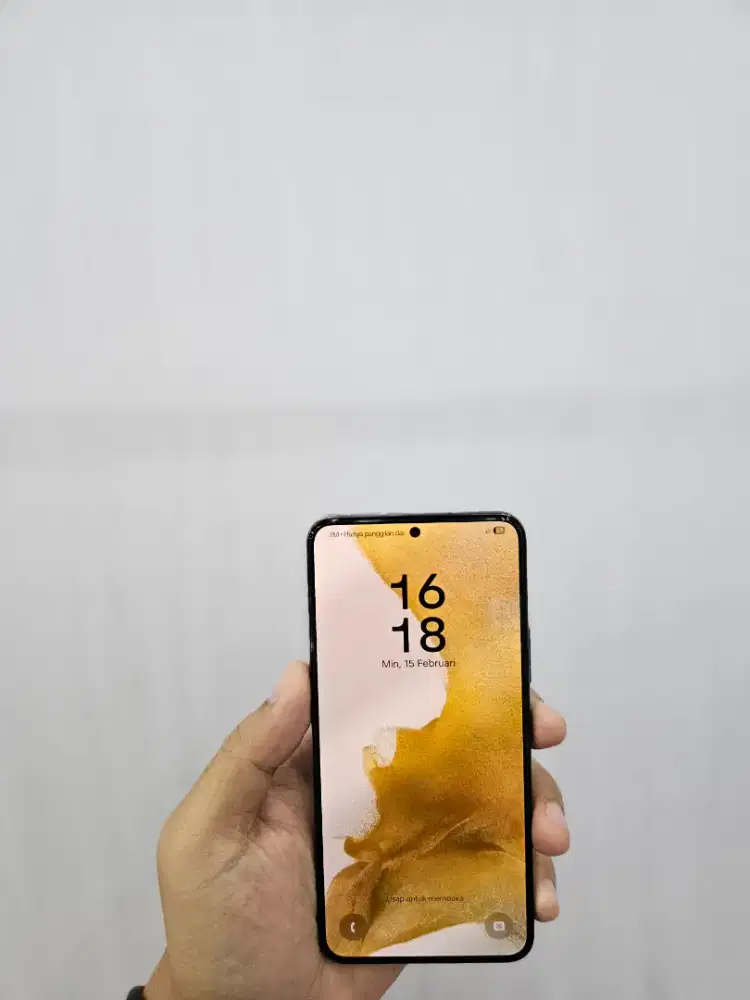 SAMSUNG GALAXY S22 5G 8/256GB PHANTOM BLACK MULUS EX SEIN SIAP PAKAI