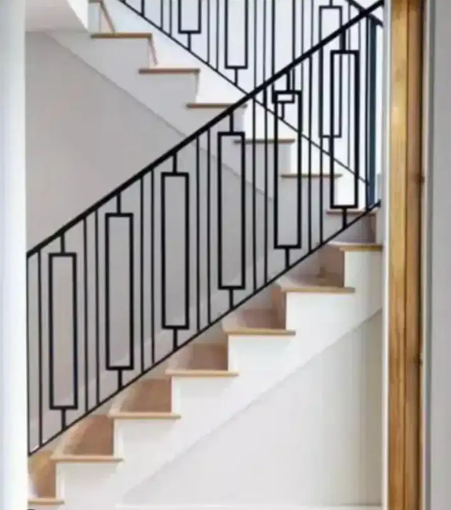 Balkon Besi Dan Railing Tangga Minimalis