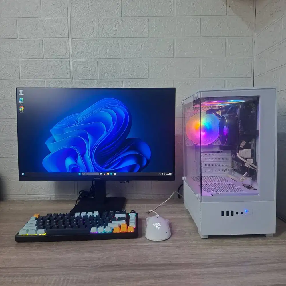 PC set Gaming Ryzen 5 5500GT RAM 16 NVMe 512 LED Samsung 24in KeyMouse