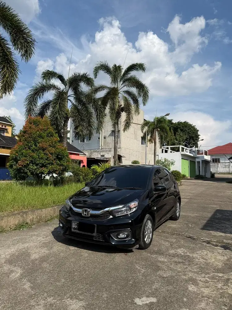 Brio E CVT Matic 2021 Kilometer 11rb Antik