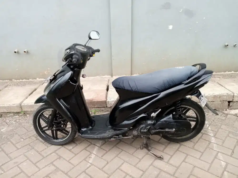 Suzuki Spin 2007