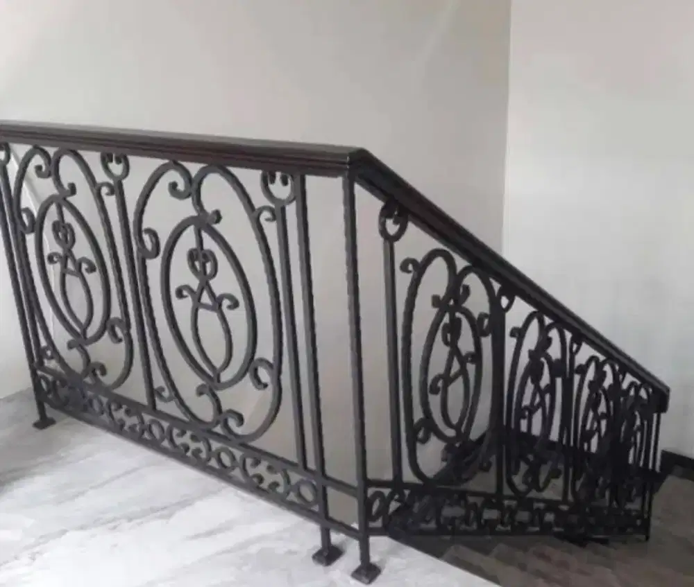 Balkon Classic Dan Railing Tangga Classic
