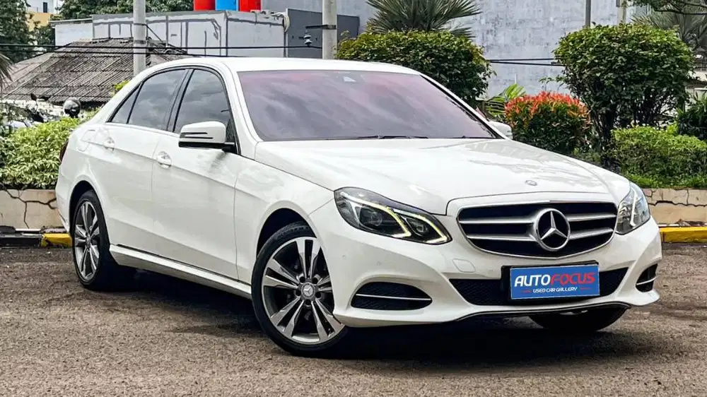 MILES ASLI ! Mercedes Benz Mercy E250 E 250 AT Facelift Putih nik 2014
