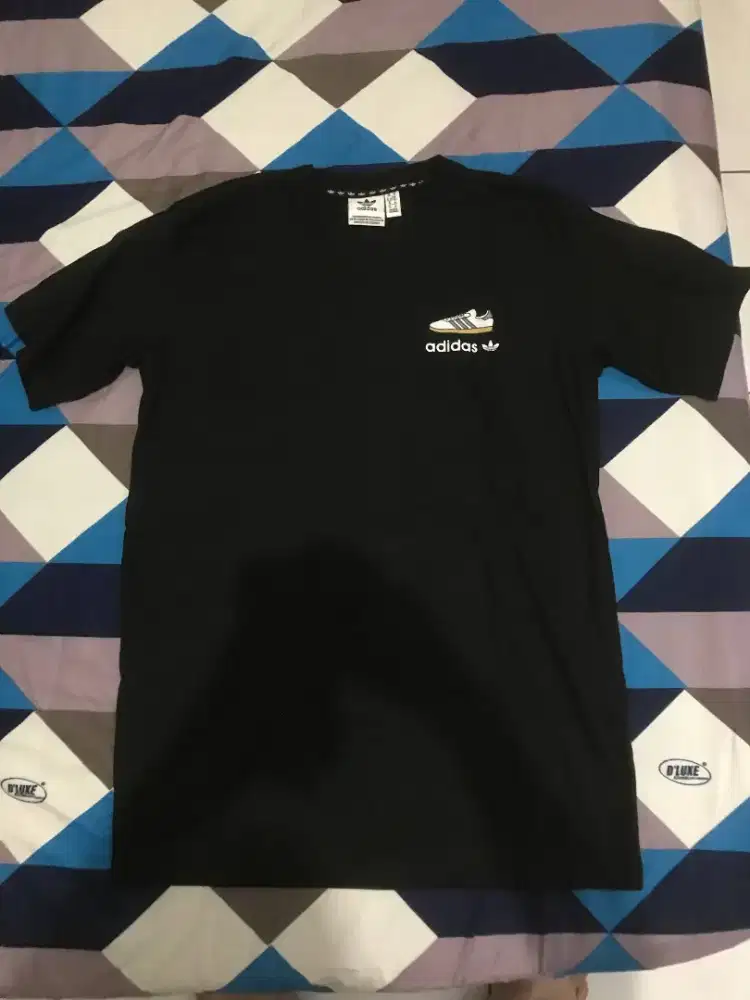 Kaos Adidas UK m