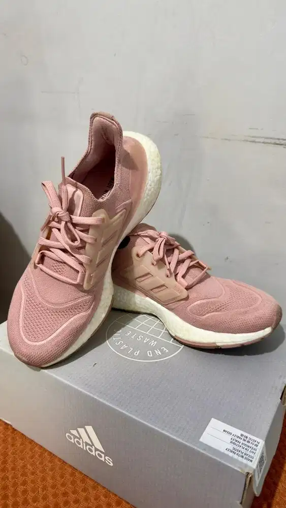 Sepatu adidas ultraboost women (ori)