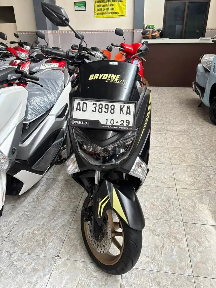 NMAX OLD 2019 HITAM